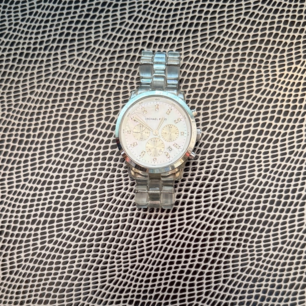 Michael Kors Metallic Silver Watch